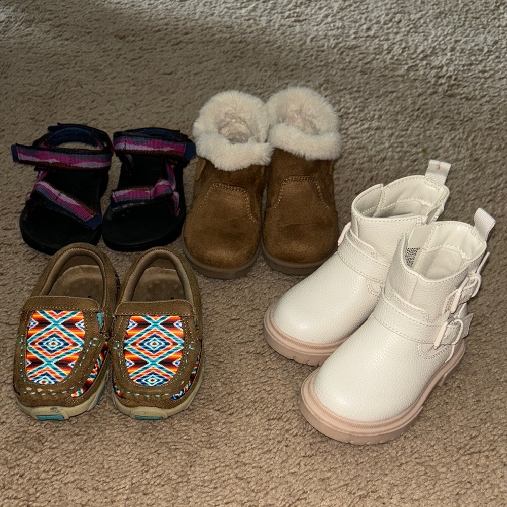 Size 5 toddler shoes ALL TOGETHER